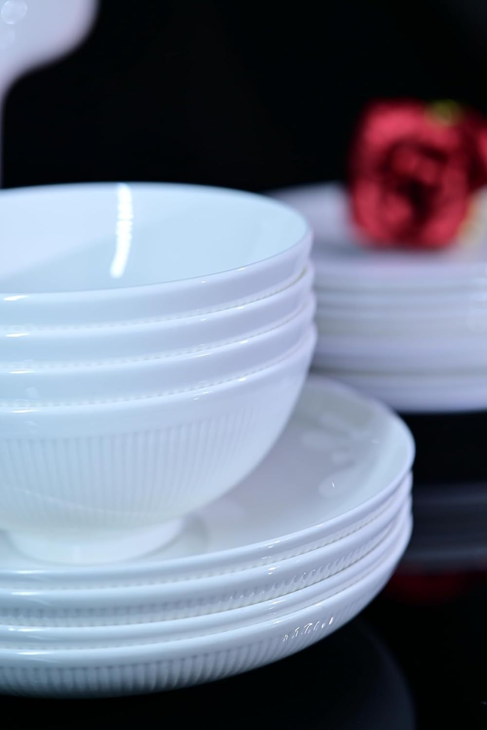 Dandilion Bone China Dinnerware Set - 16 Pieces Service for 4 (Ivory White)